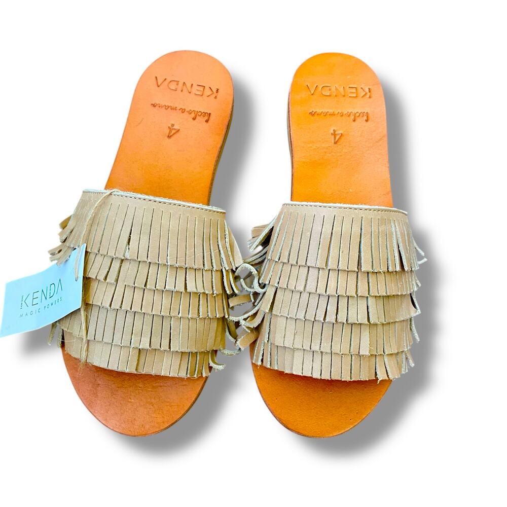 NWT KENDA Bearded Fringe Slide Sandals Fit Sz 6.5 Tan Leather Cushioned Footbed